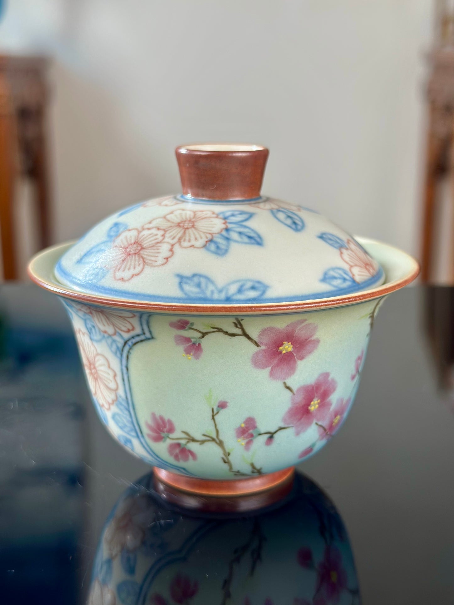 Handpainted Chinese High End Famille Rose Blue White Porcelain Gaiwan Peach Flower Pattern Teapot