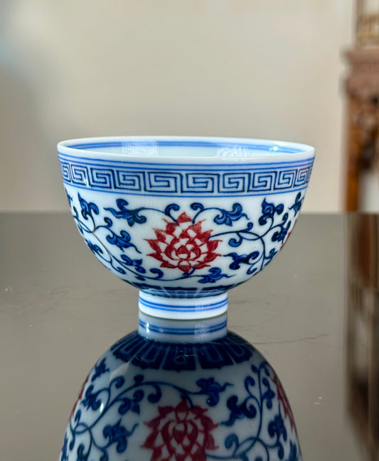 Handpainted Chinese Blue and White Underglaze Red Youlihong Porcelain Jingdezhen Traditional Lotus with Twined Stem Pattern Teacup