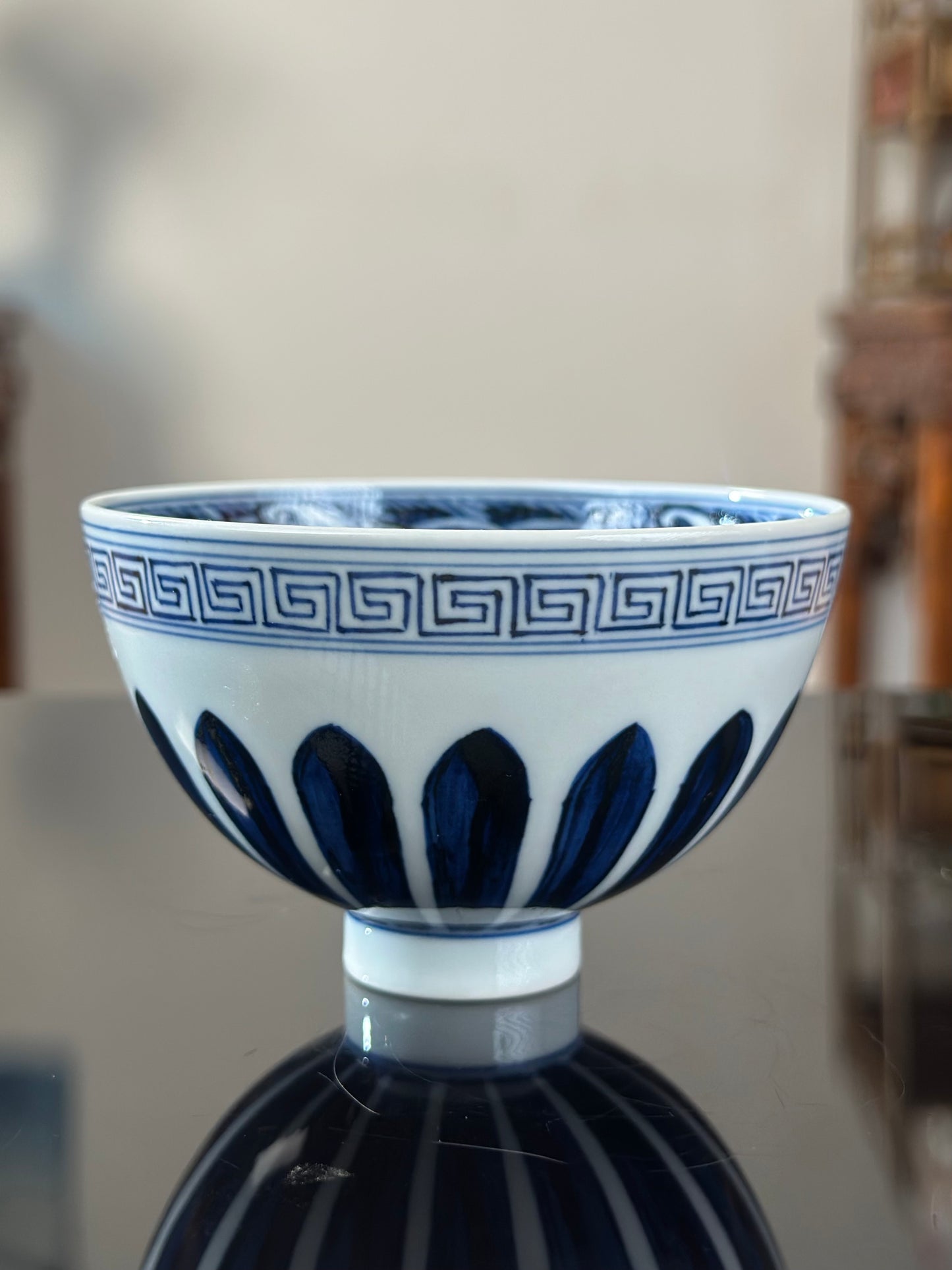 Handpainted Chinese Traditional Chrysanthemun  Flower Pattern Blue and White Porcelain Jingdezhen Jixin Teacup