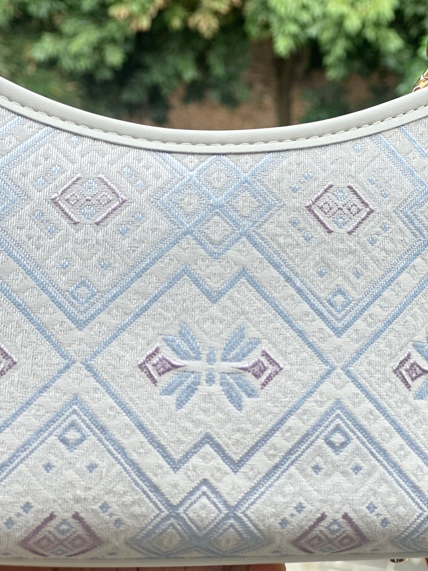 Handmade Chinese High-class Zhuang Brocade Butterfly Pattern Classic Purple Handle Bag