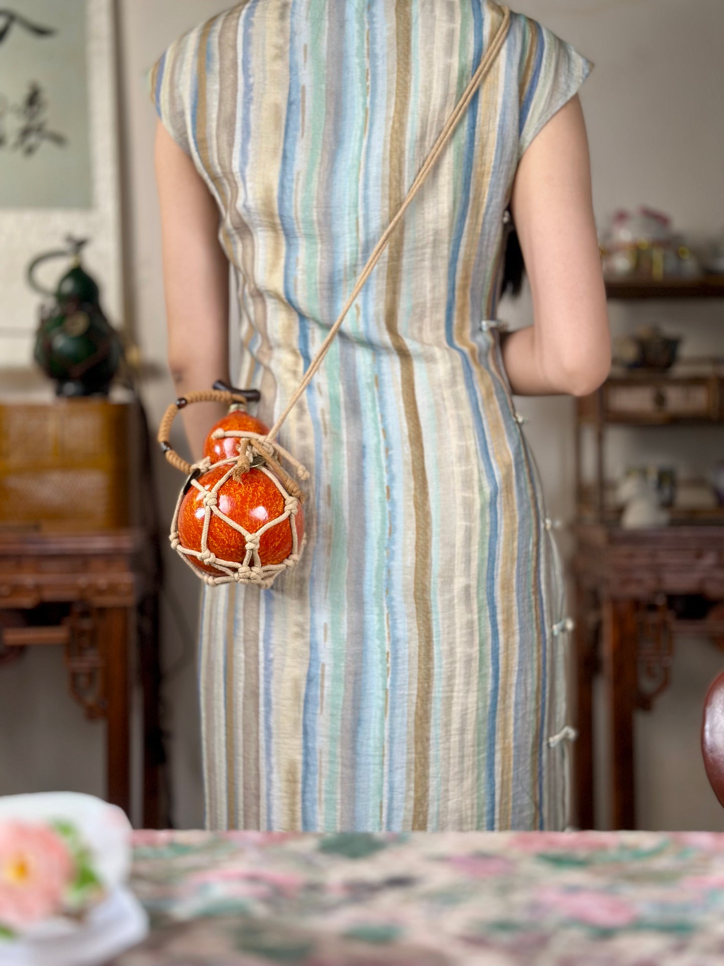 Hand dyed Orange Chinese Lacquerware Hulu Natural Gourd Water Tea Container Fengshui Classical Home Decor