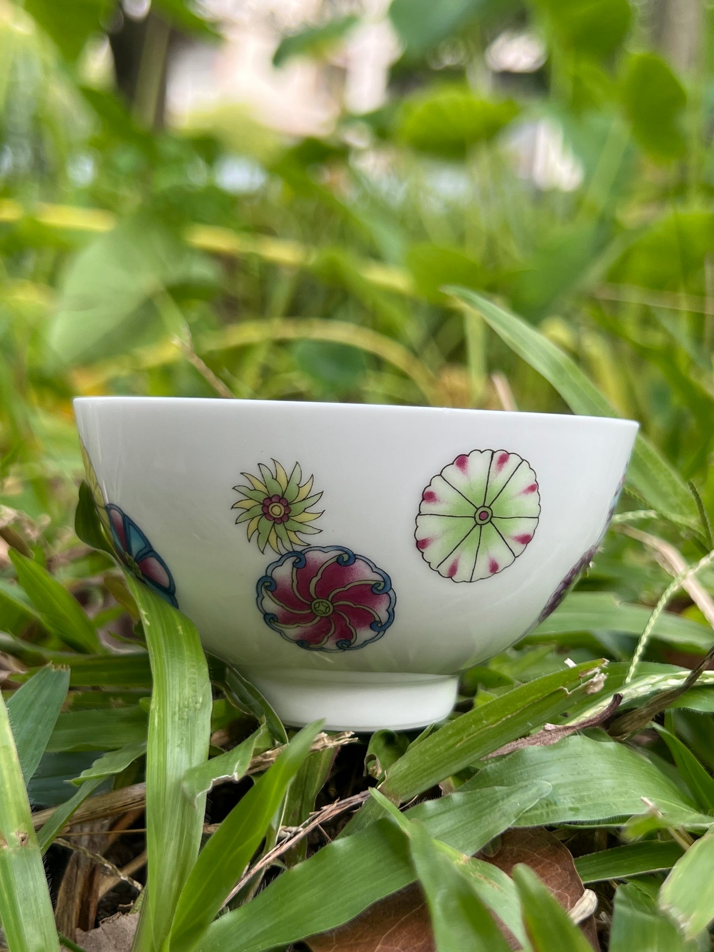 Hand Painted Chinese Enamel Ball Flower Teacup Jingdezhen Jade Clay Teacup Ceramic Master Artwork