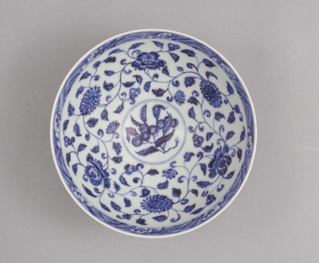 Handpainted Chinese Traditional Flower Pattern Blue and White Underglaze Red Youlihong Porcelain Jingdezhen Jixin Teacup