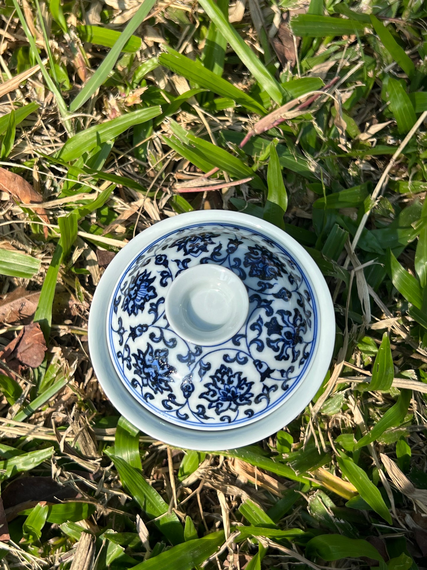 Hand Painted Chinese Blue and White Porcelain Lotus Of Twined Stems Gaiwan Pot Tea Maker Jingdezhen Master Ceramic Artwork
