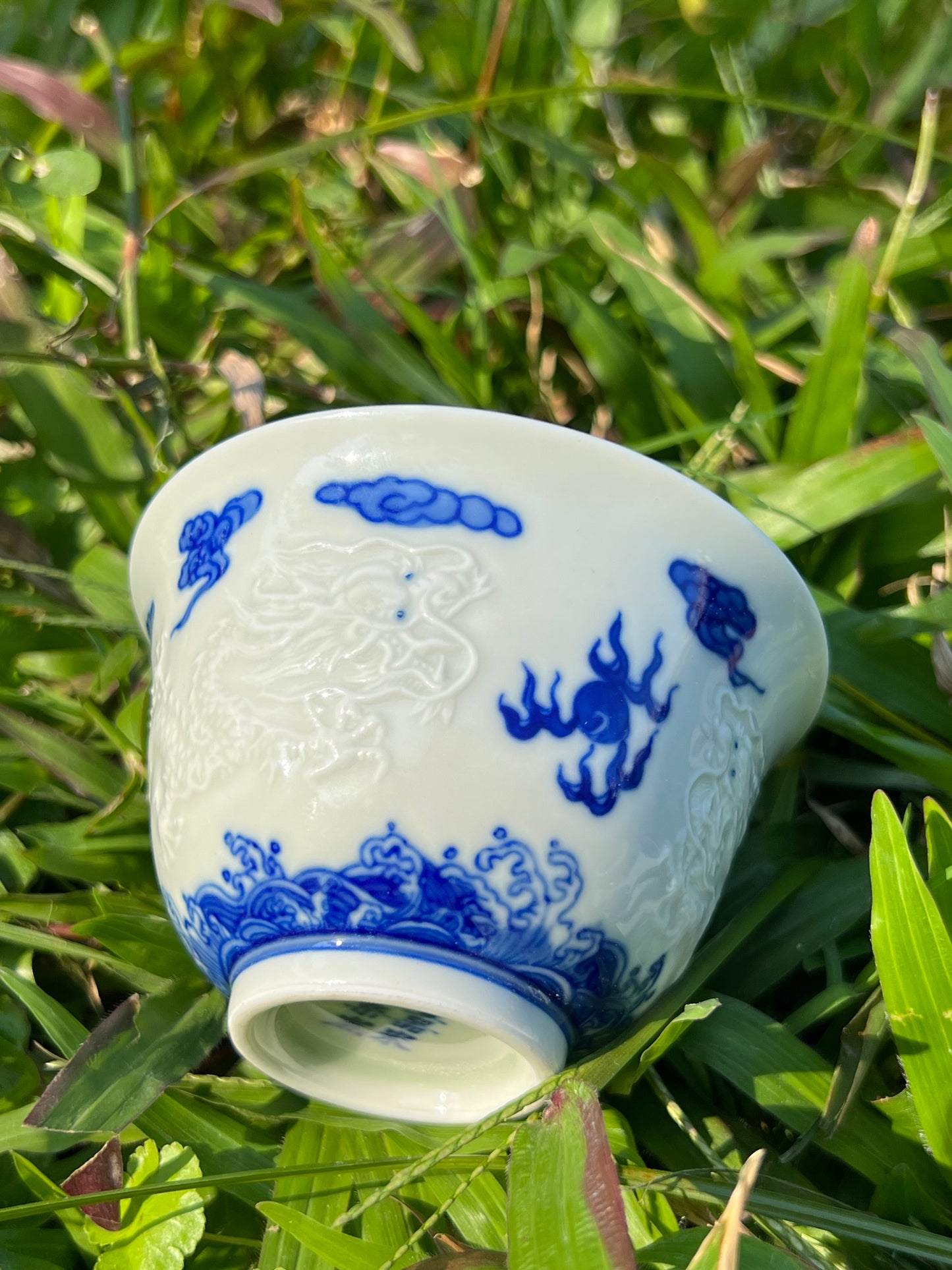 Hand Engraved Chinese Blue and White Porcelain Dragon Gaiwan Jingdezhen Master Ceramic Artwork