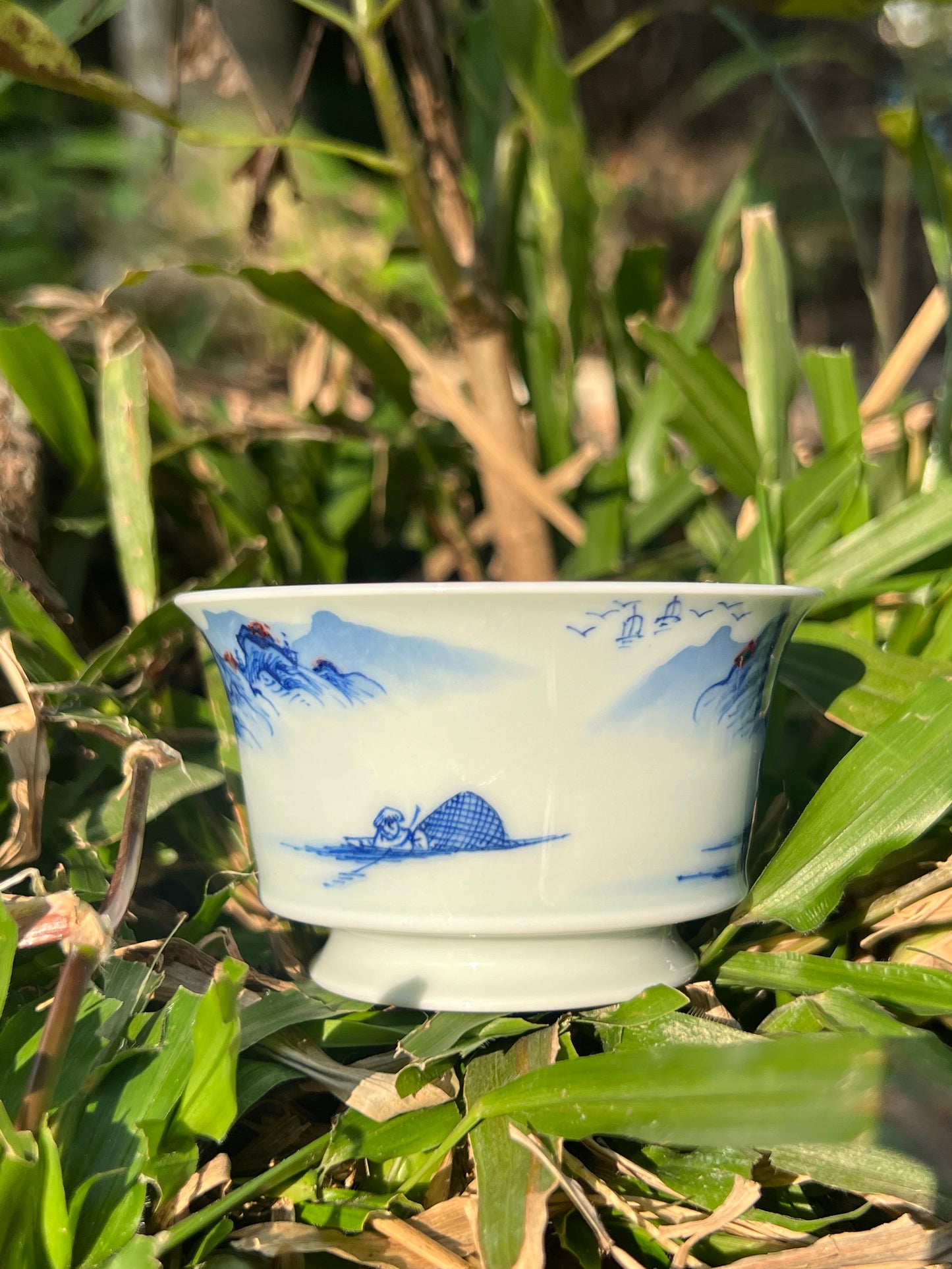 Hand Painted Chinese Landscape Blue and White Porcelain Underglaze Red Porecelain Teacup Jingdezhen Master Ceramic Artwork