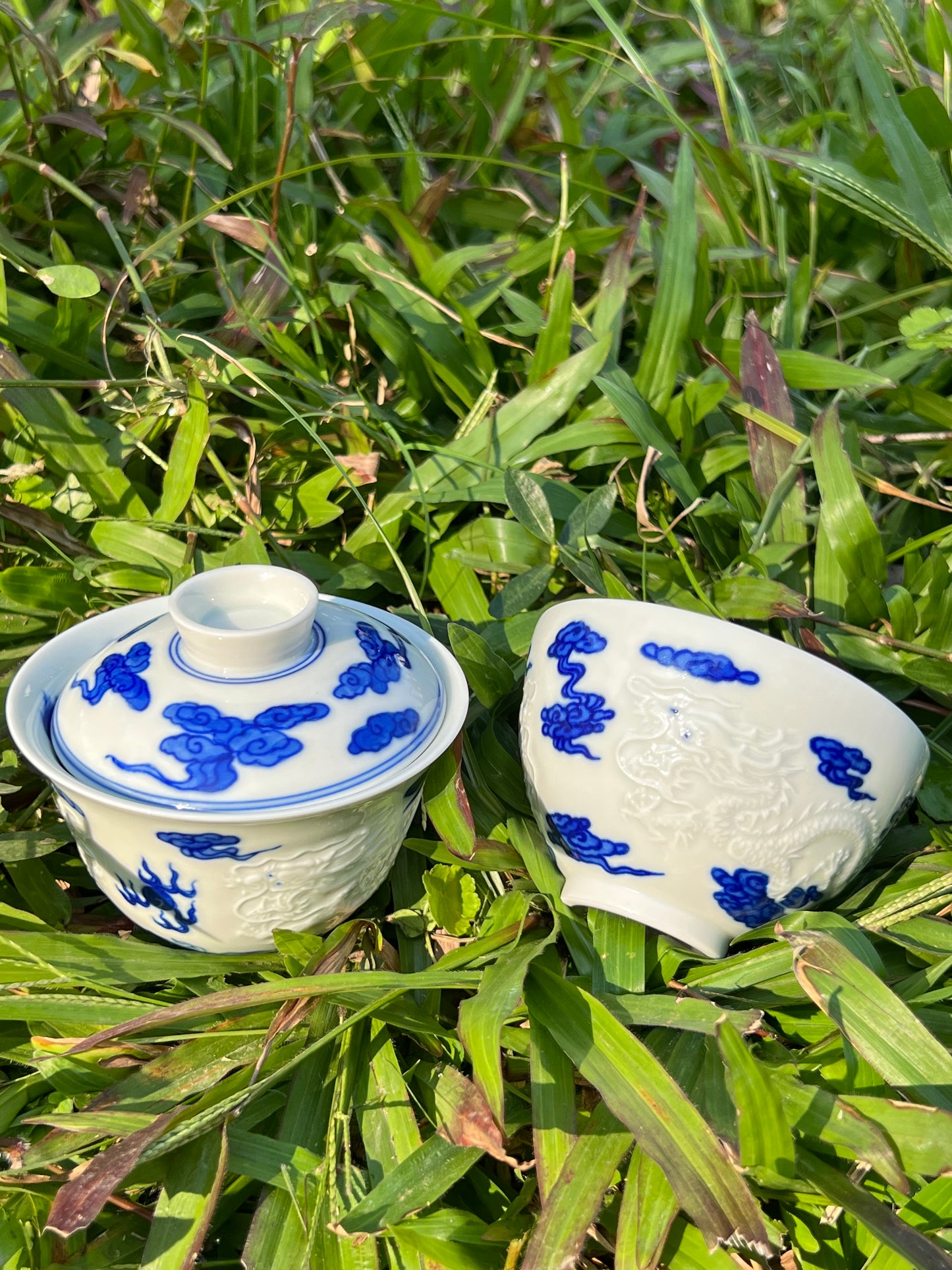 Hand Engraved Chinese Blue and White Porcelain Dragon Gaiwan Jingdezhen Master Ceramic Artwork