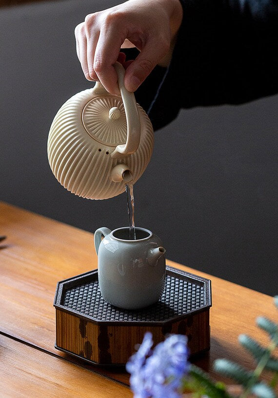 this is a soda glaze kettle