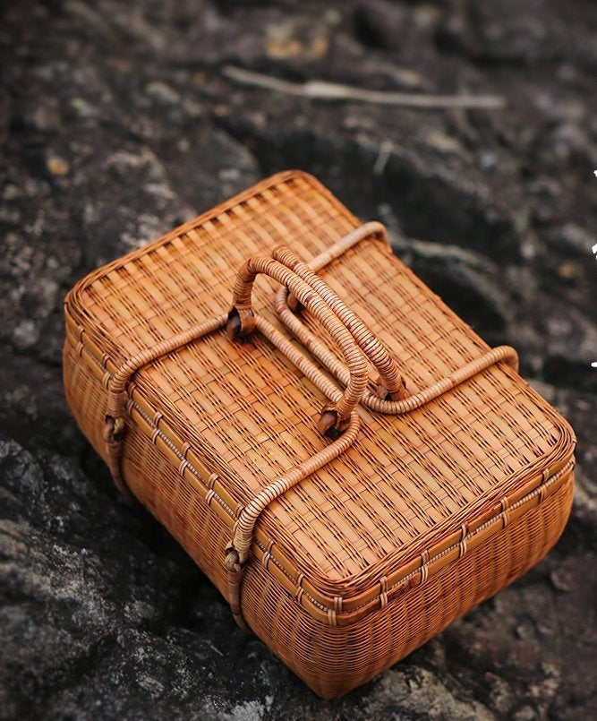 This is a bamboo weaving basket
