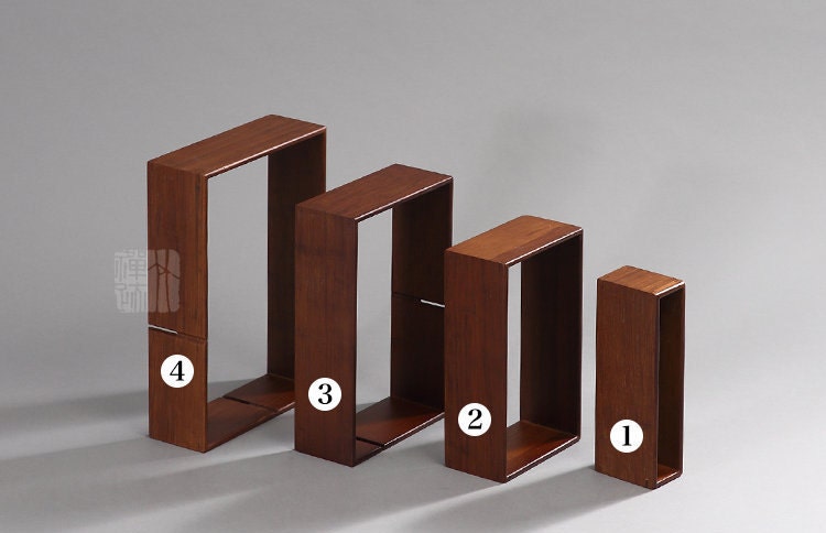This is a bamboo combination shelf bamboo rack.this is a bamboo tea ware storage shelf
