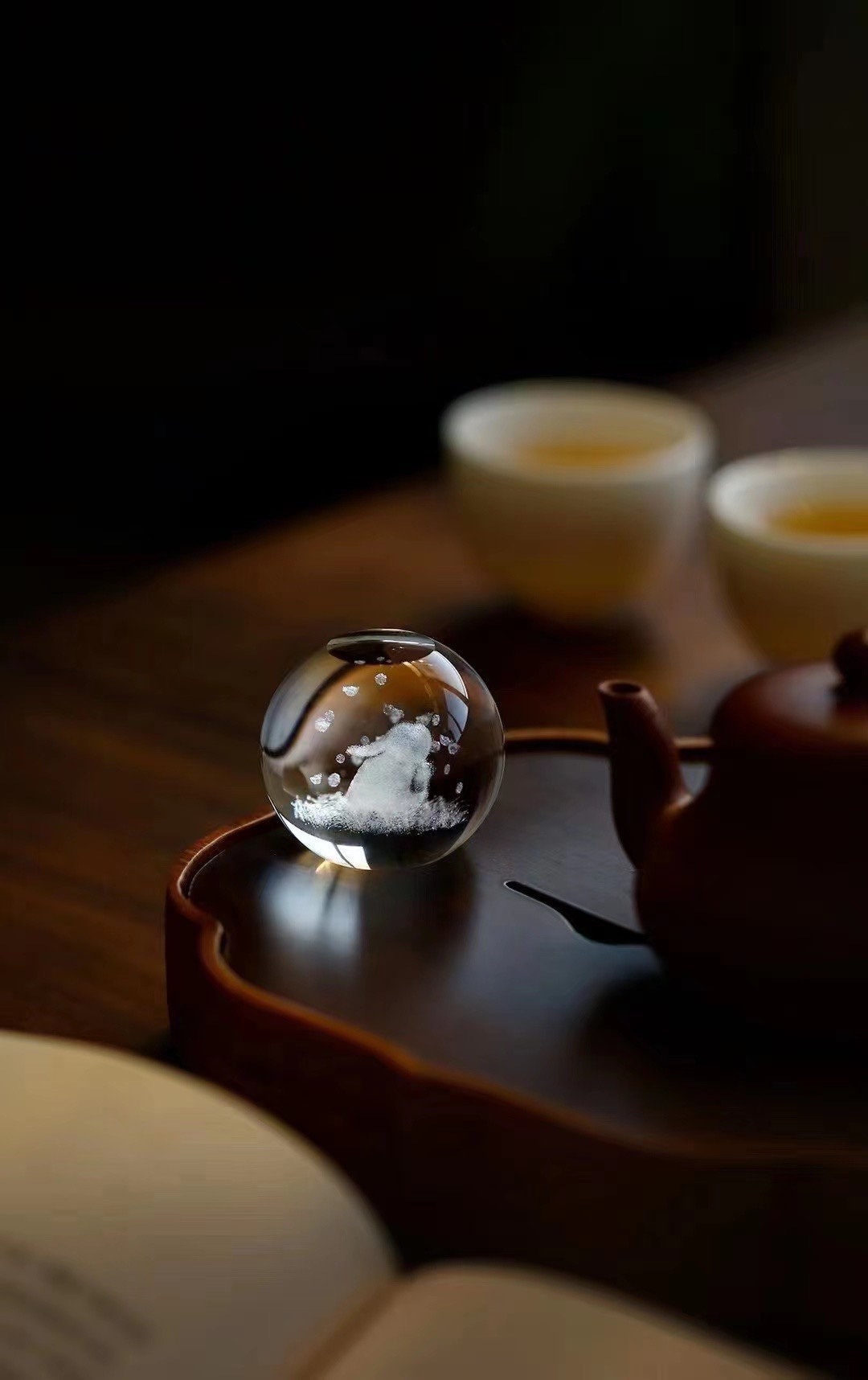 This is a crystal glass lid saucer