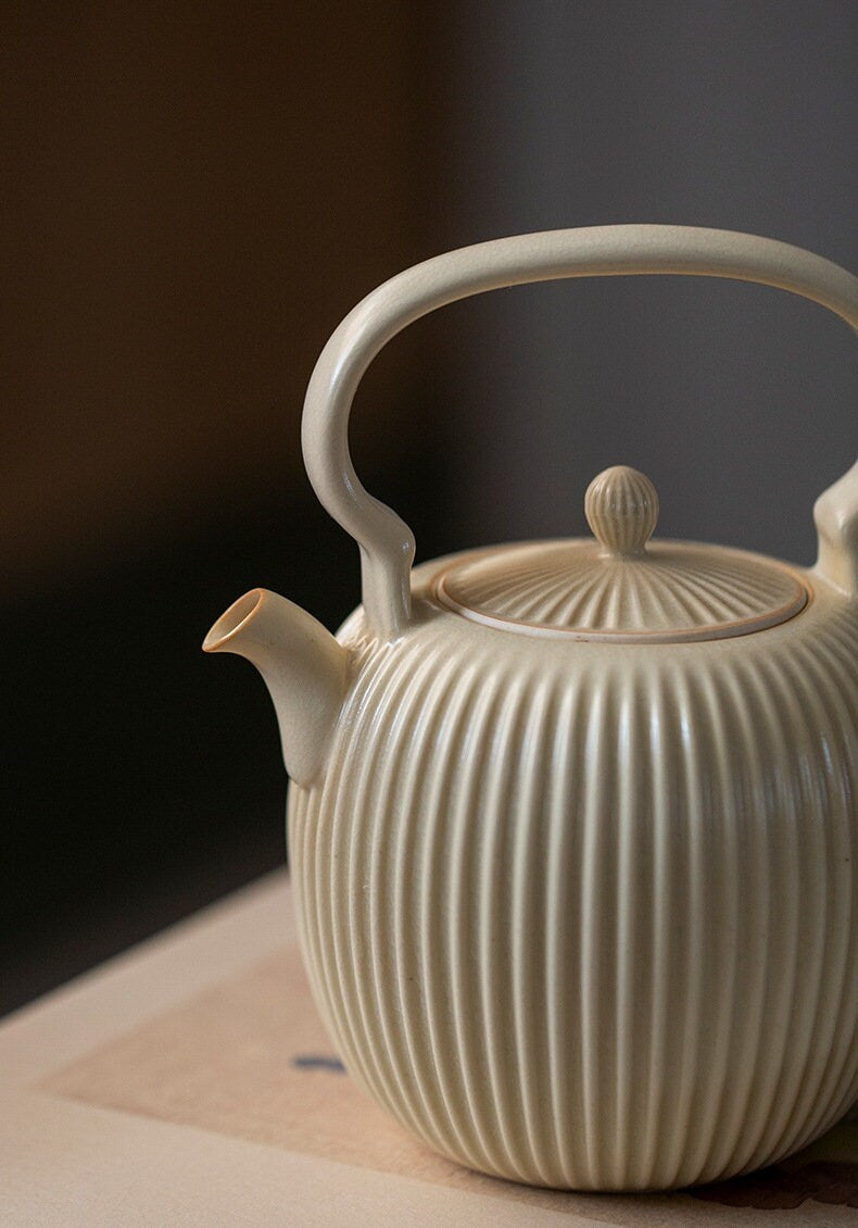 this is a soda glaze kettle