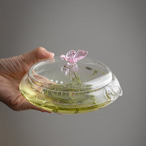 This is a glass teapot