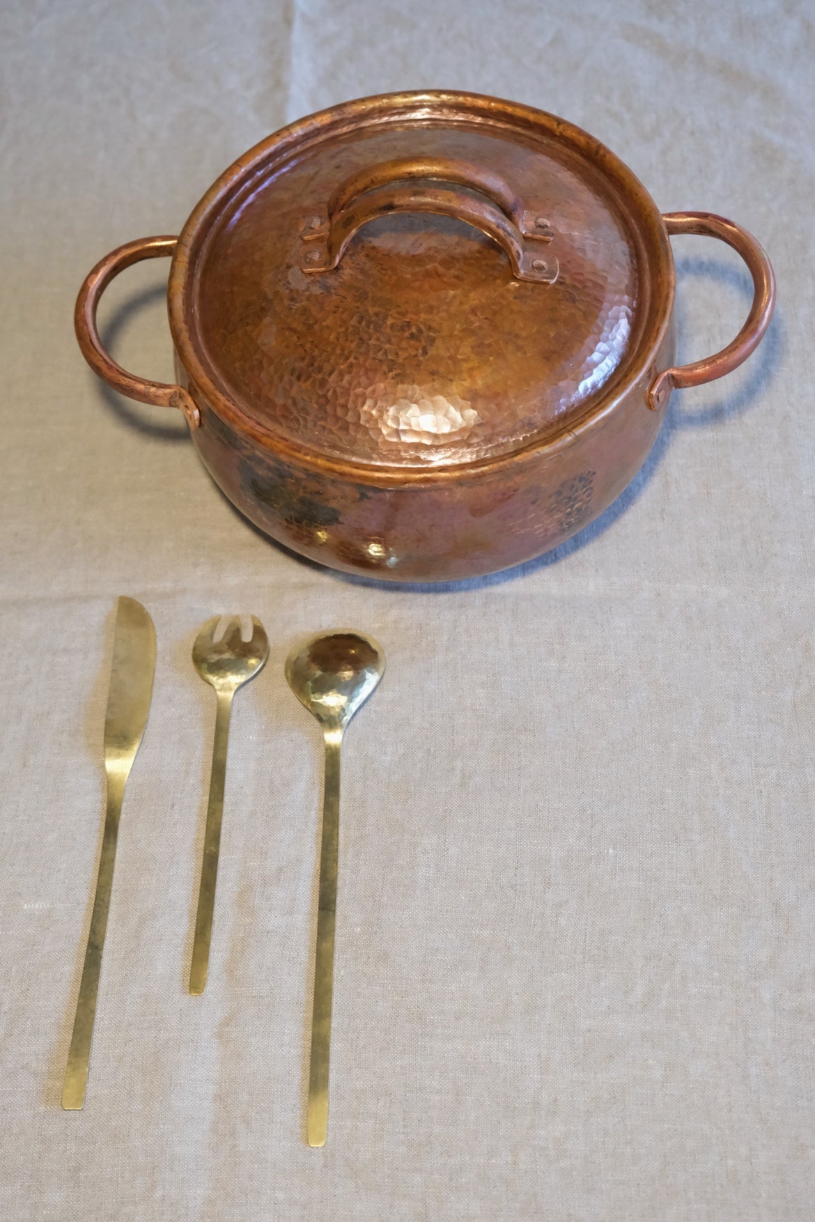 this is a copper cooking pot