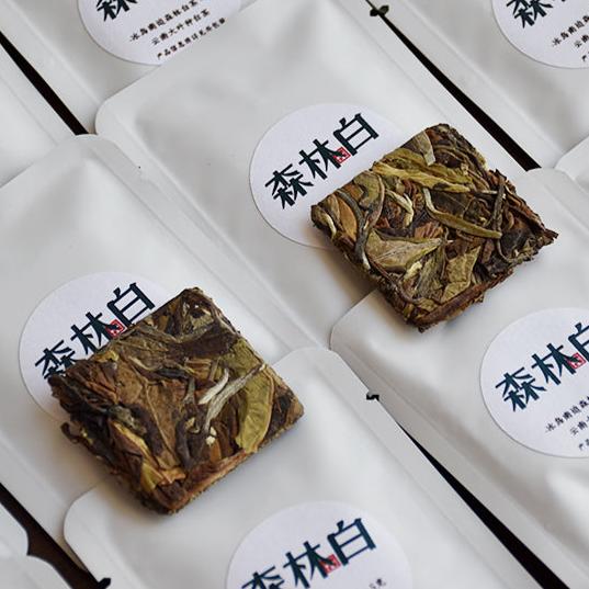 this is Chinese Yunnan Gushu white tea