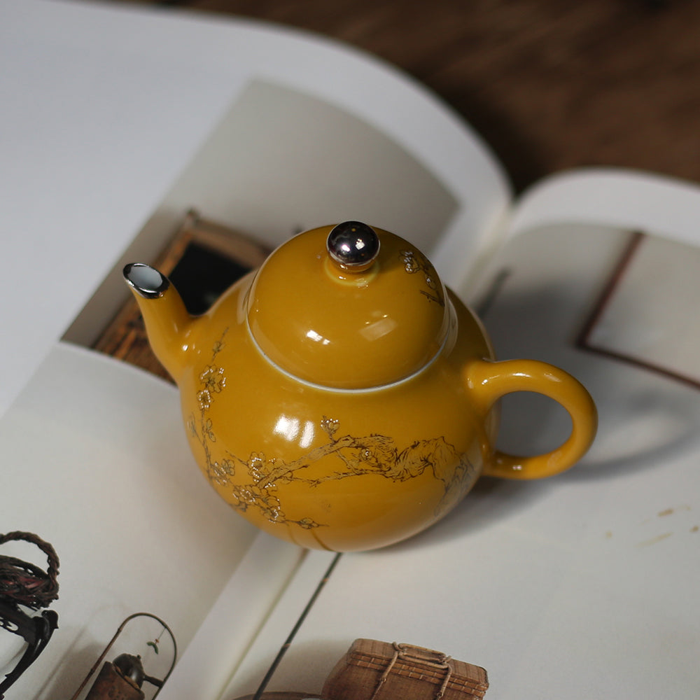 This is a ceramic teapot