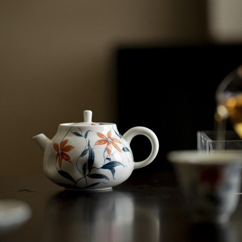 this is Chinese wood ash glaze teapot. this is a ceramic teapot