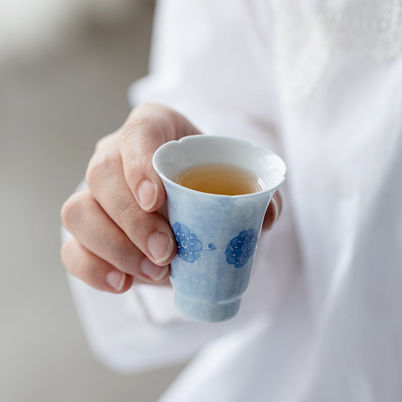 Chinese Unique Original Ceramic Fair Cup Handpainted Blue Cherry Blossoms Pattern Gongdaobei