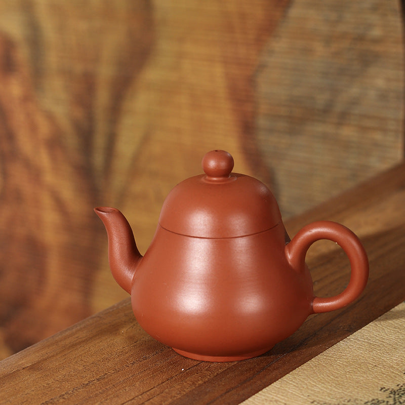 This is a Chaozhou teapot.this is Chaozhou red clay zhuni teapot