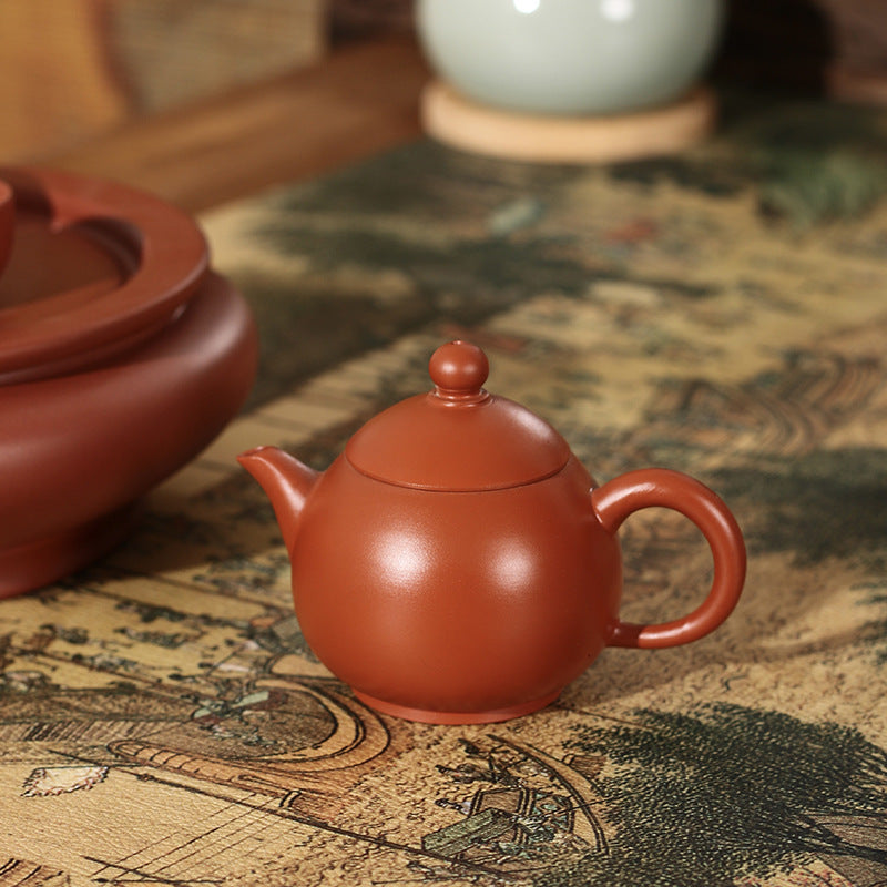 This is a Chaozhou teapot.this is Chaozhou red clay zhuni teapot