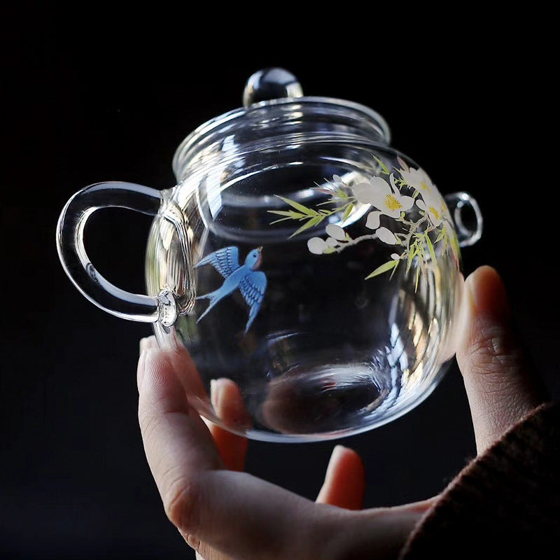 This is a glass teapot