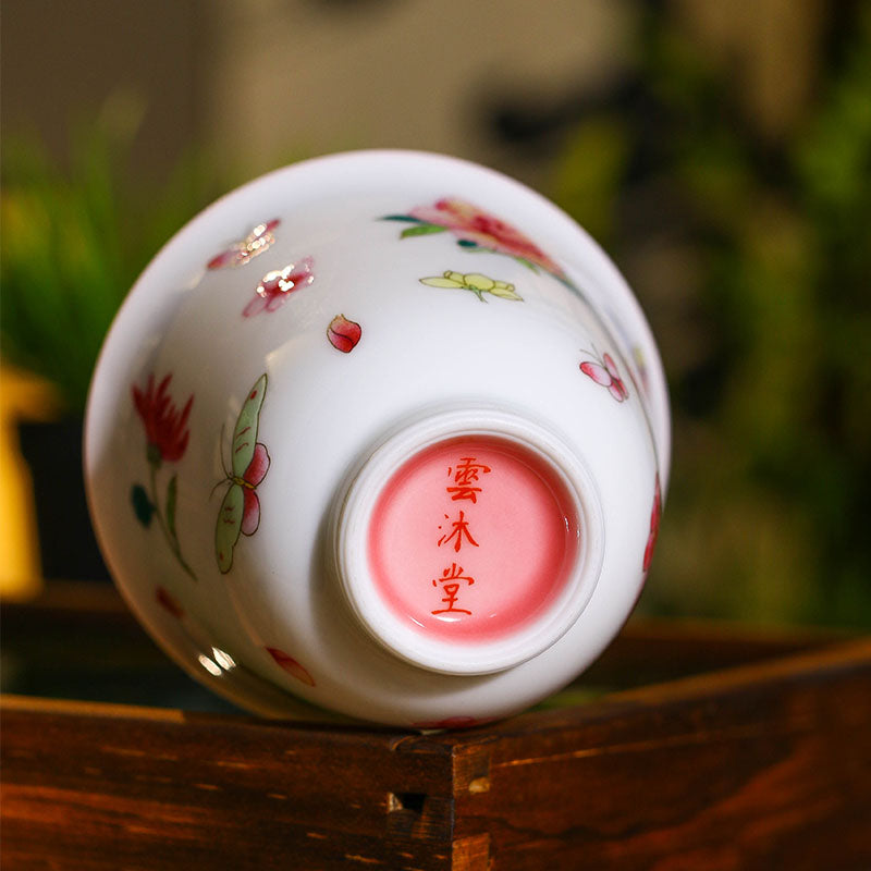 This is Chinese Jingdezhen enamel gaiwan. This is a ceramic teapot