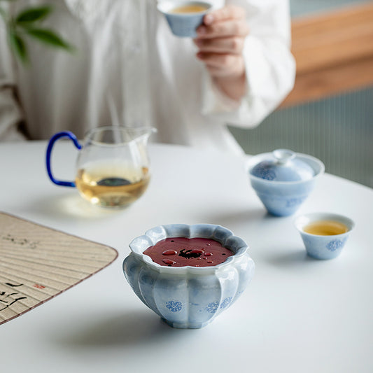 this is a ceramic tea basin jianshui