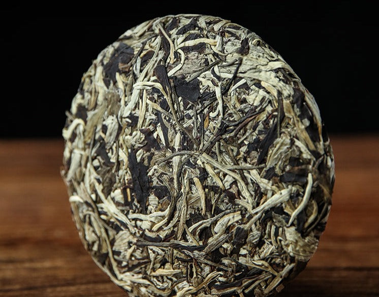 This is Chinese white tea.this is yunnan white tea