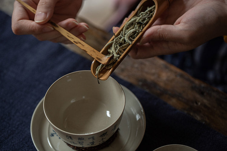 This is Chinese Yunnan silver needle white tea