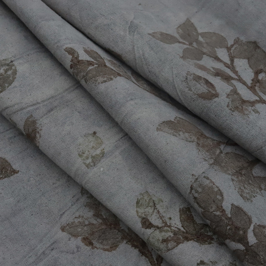 This is a plant-dyed tea mat table cloth