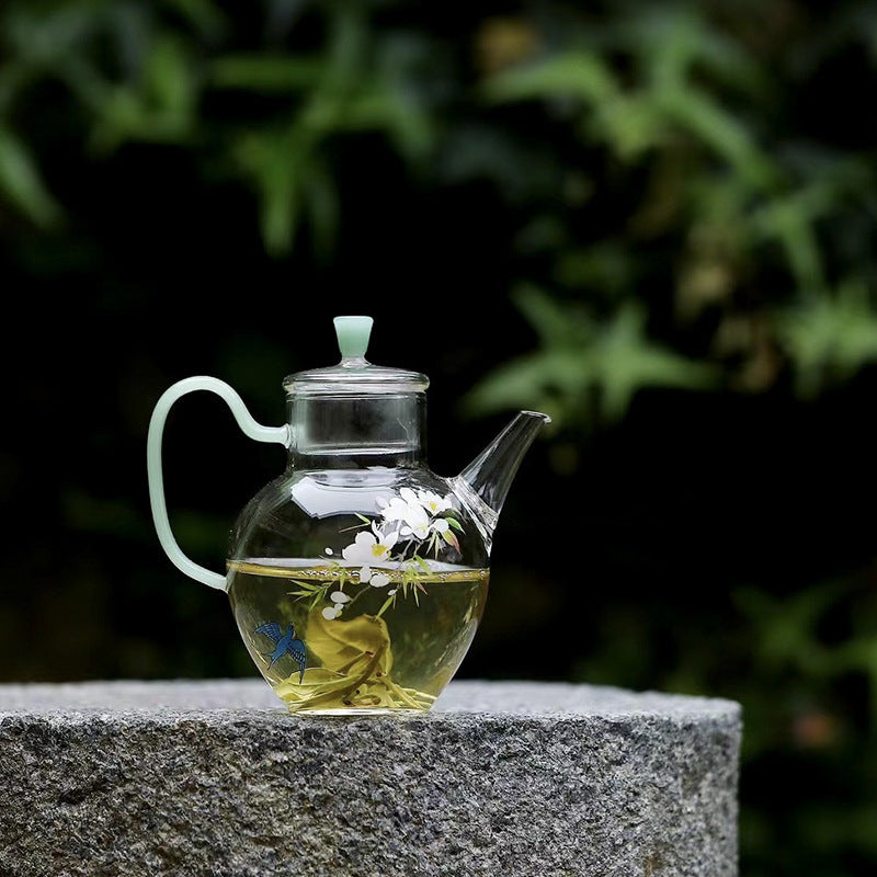 This is a glass teapot