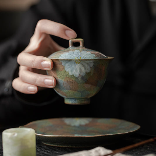 This is a ceramic teapot.this is a ceramic gaiwan