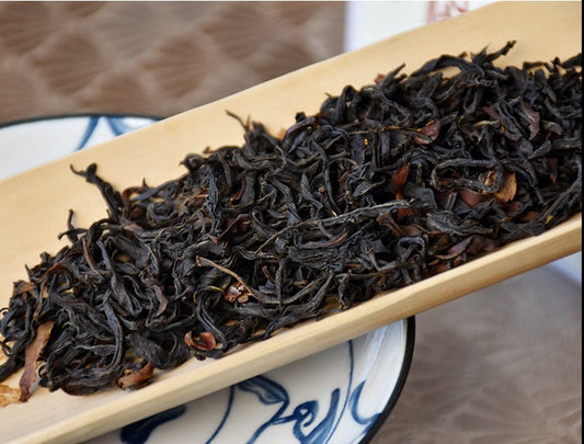 this is Chinese Yunnan Gushu black tea 