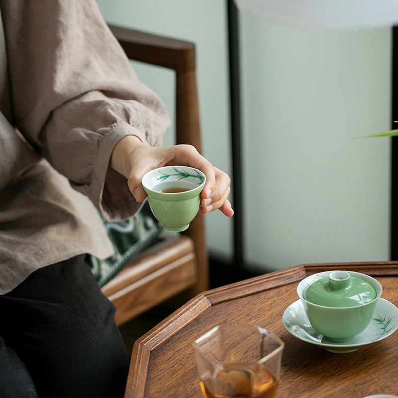 this is a ceramic teapot gaiwan