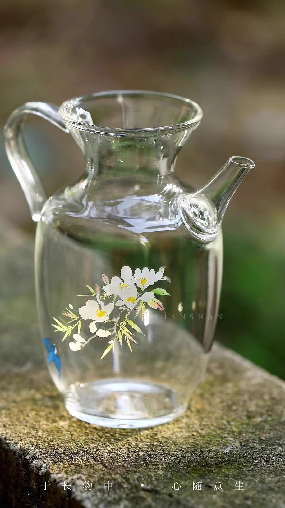 This is a glass teapot