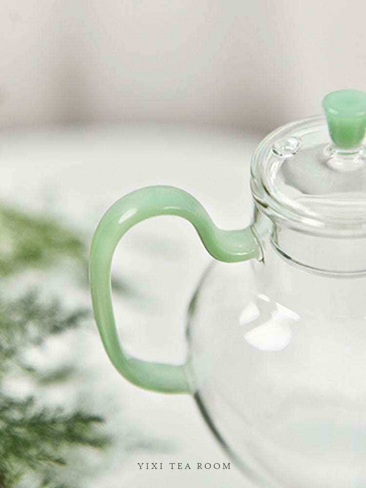 This is a glass teapot