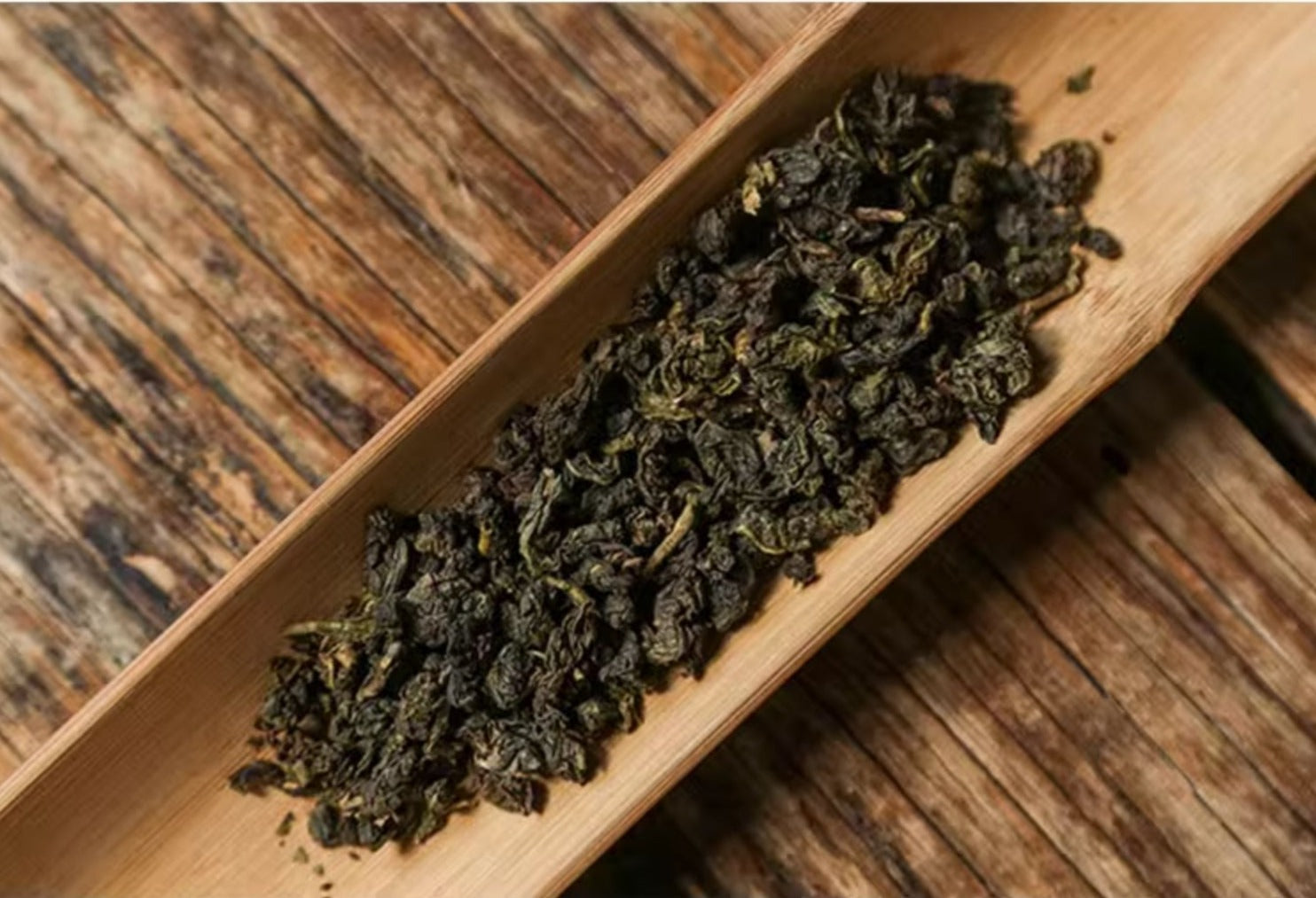 This is Chinese Oolong Bai Ya Qi Lan White Bud Qilan