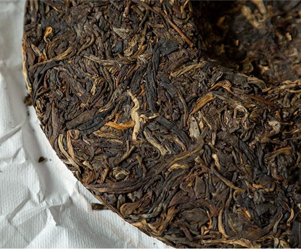 this is Chinese Yunnan Gushu raw puerh tea