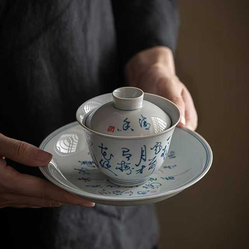 this is a ceramic gaiwan. this is a white teapot