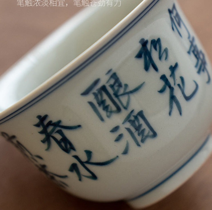 This is a ceramic teapot.this is a ceramic gaiwan