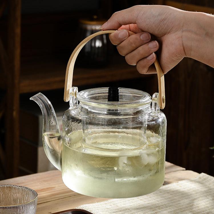 This is a glass teapot. This is a glass kettle