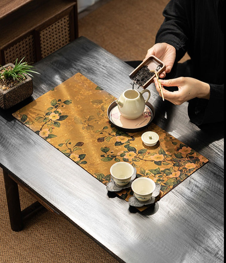 This is a gambiered canton silk xiangyunsha tea table cloth