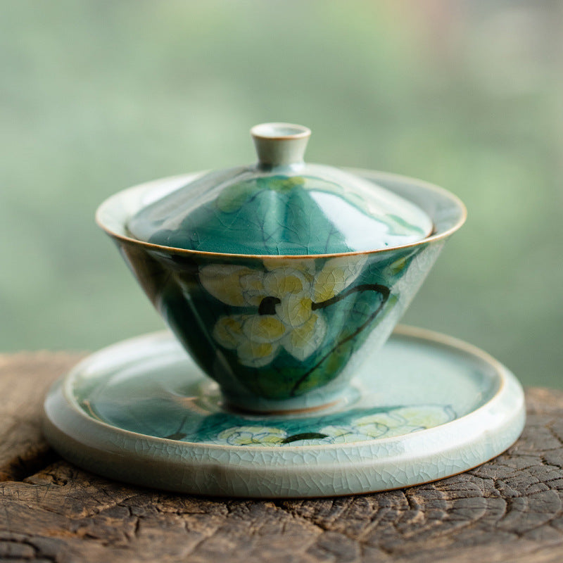 This is a ceramic teapot.this is a ceramic gaiwan