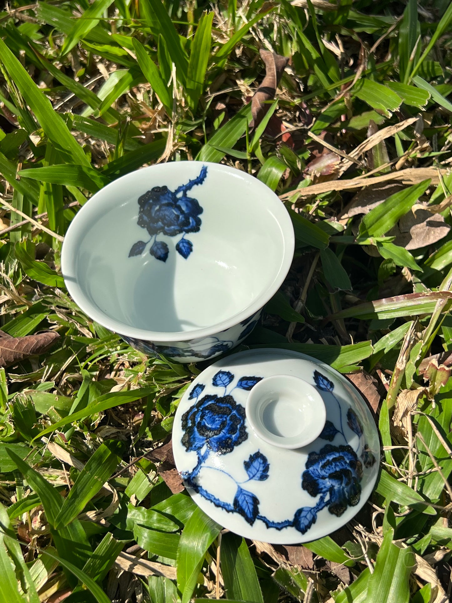 Hand Painted Chinese Blue and White Porcelain Peony Gaiwan Jingdezhen Master Ceramic Artwork