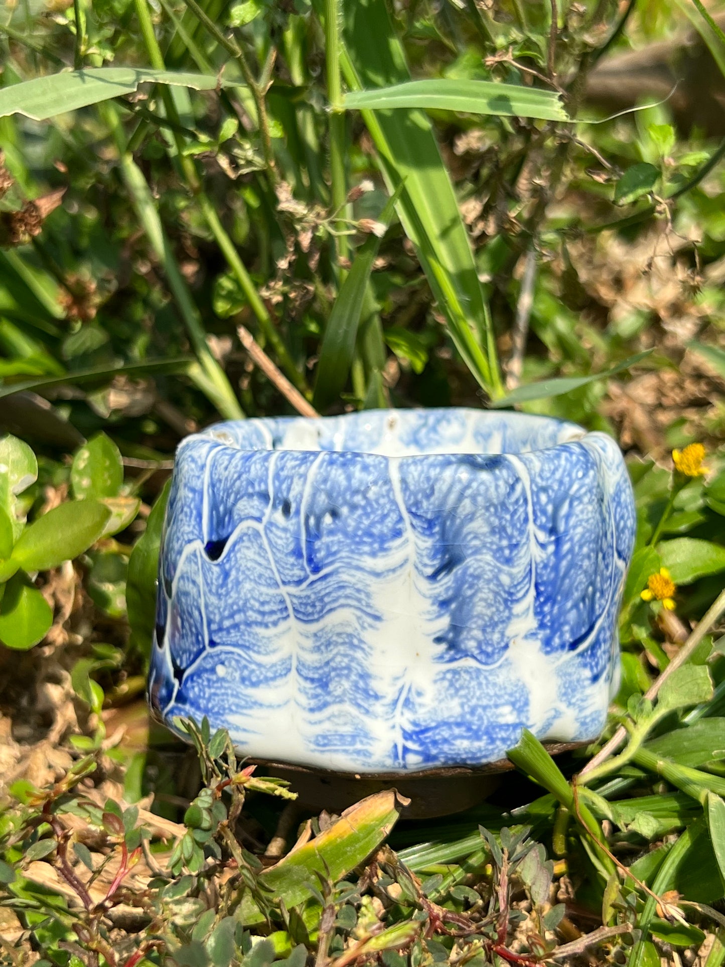 This is a shino ware teacup.this is a shinoyaki teacup