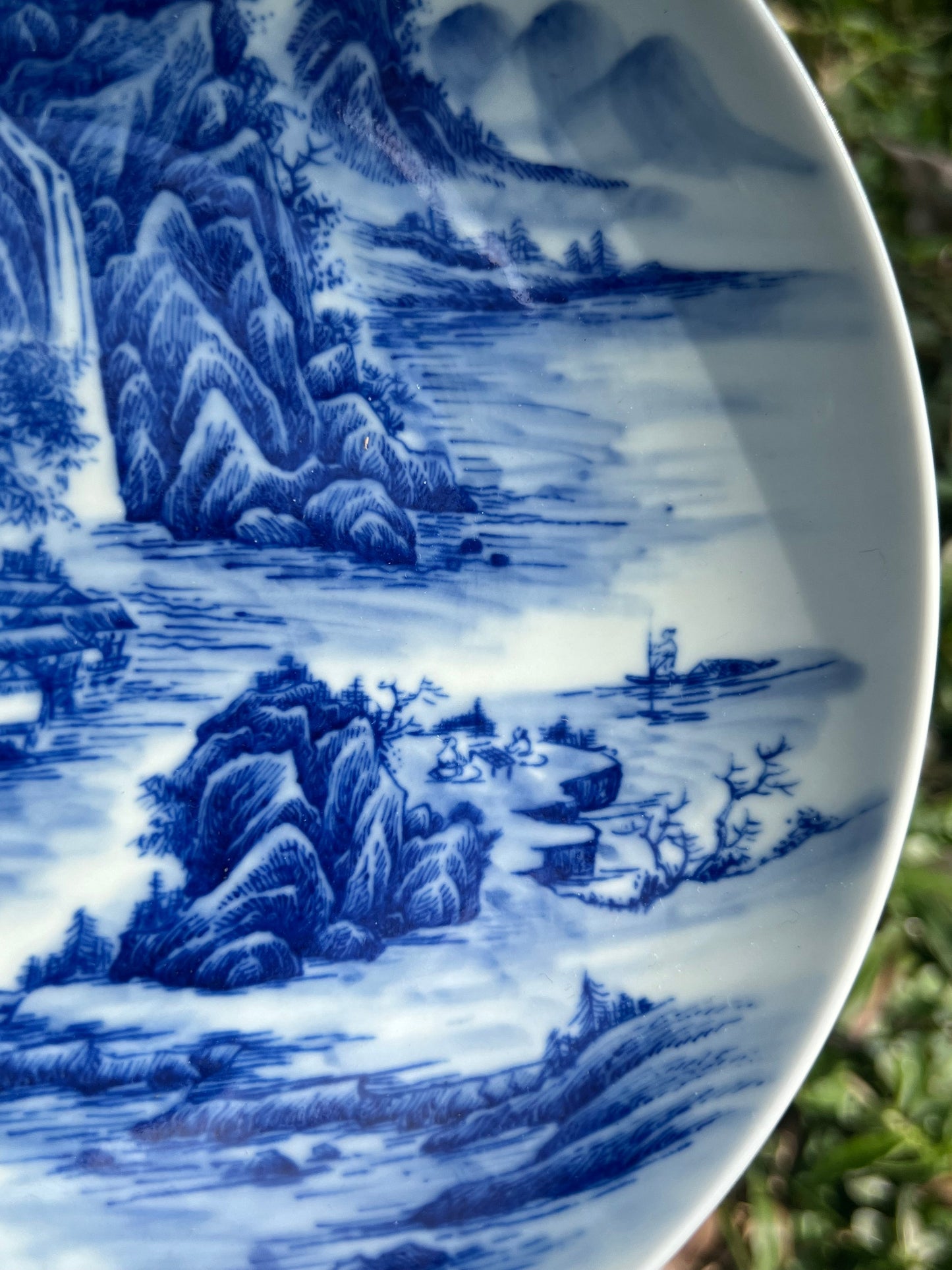 This is a Chinese Jingdezhen blue and white porcelain landscape teapot gaiwan