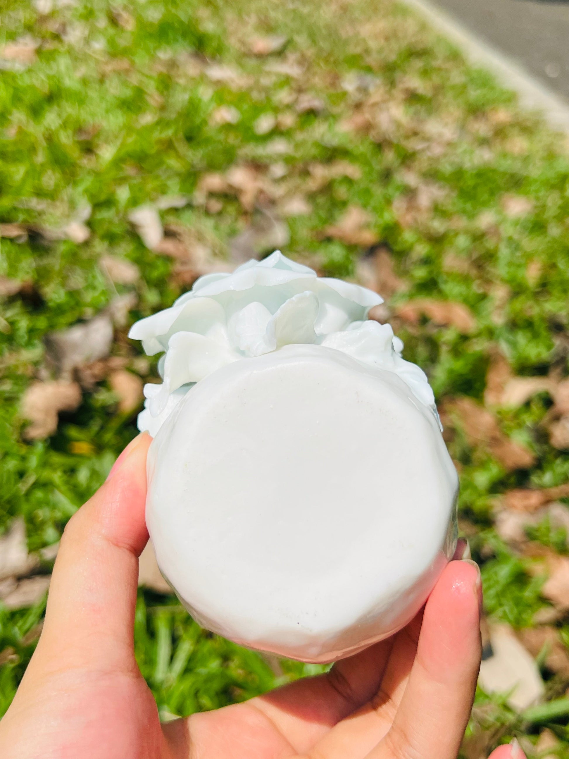 This is a woodfired white pottery flower faircup gongdaobei