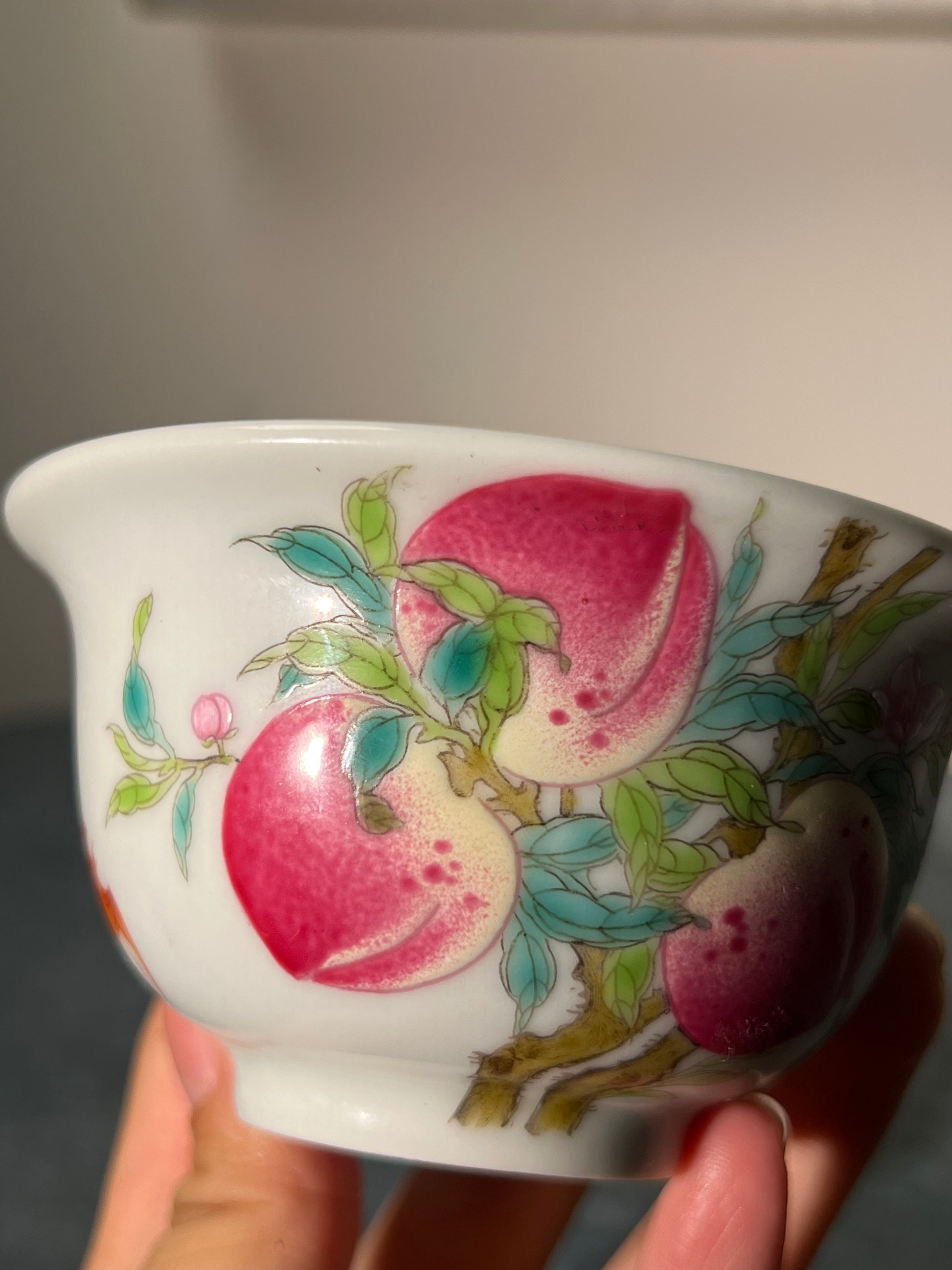 This is a Chinese Jingdezhen ceramic teacup