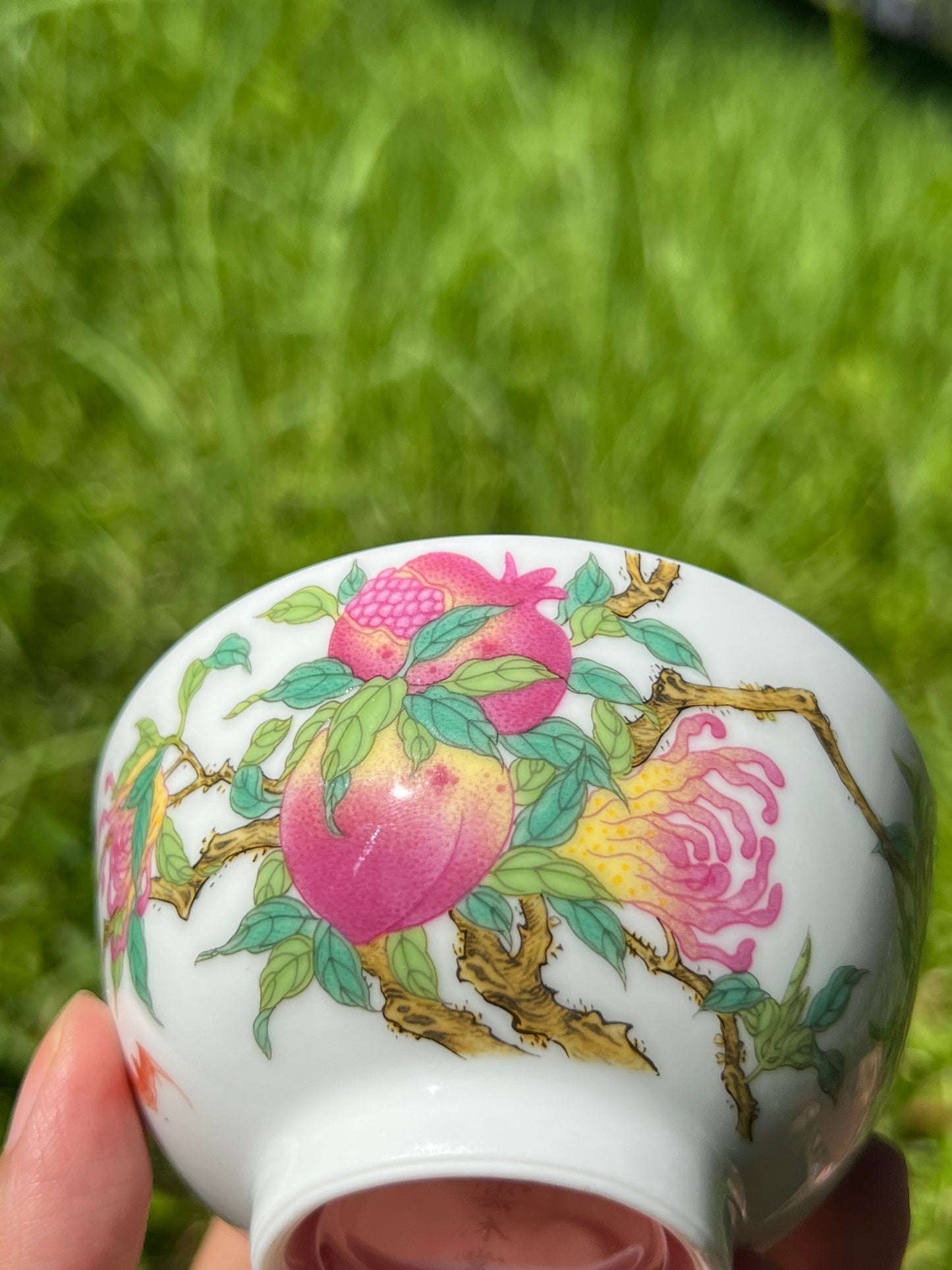 Handpainted Chinese Jingdezhen Peach Teacup Master Ceramic Artwork