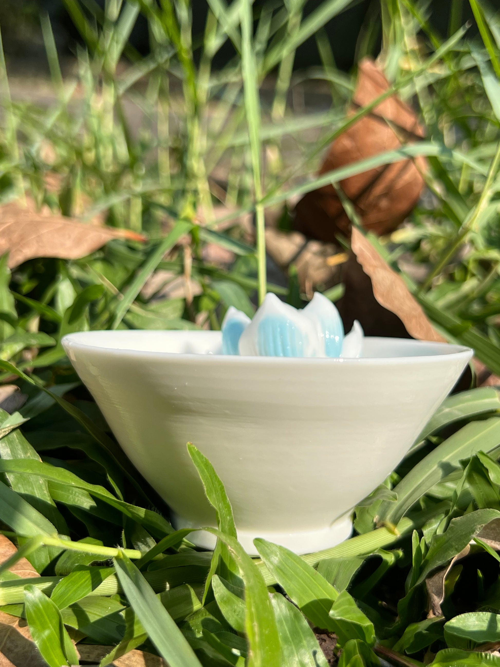 This is a woodfired pottery teapot.this is a Chinese suet white jade mud teapot